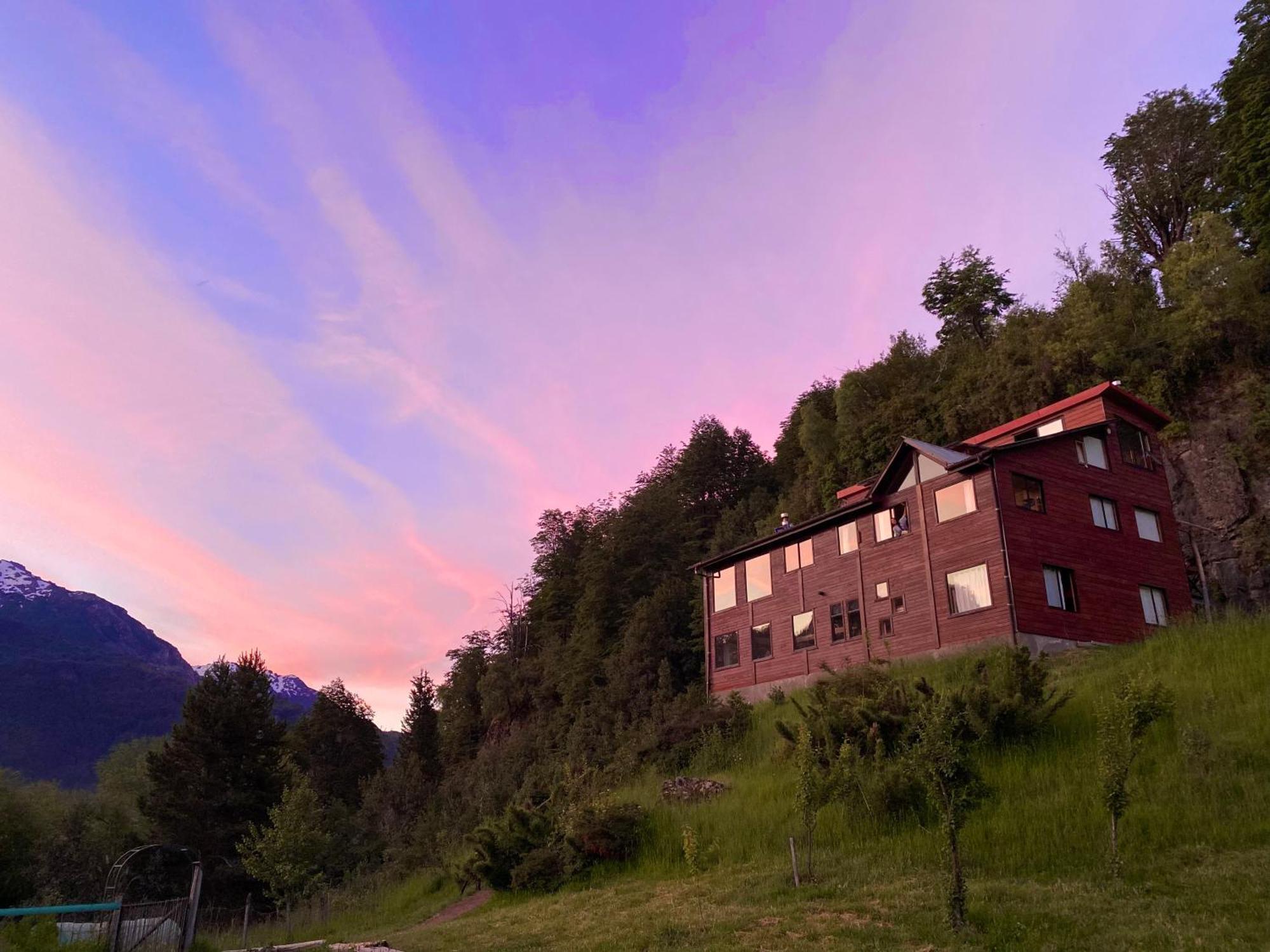 Hostal Las Natalias Futaleufú Zewnętrze zdjęcie